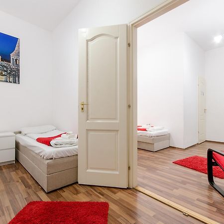 Like Home - Opera Apartments Budapest Kültér fotó