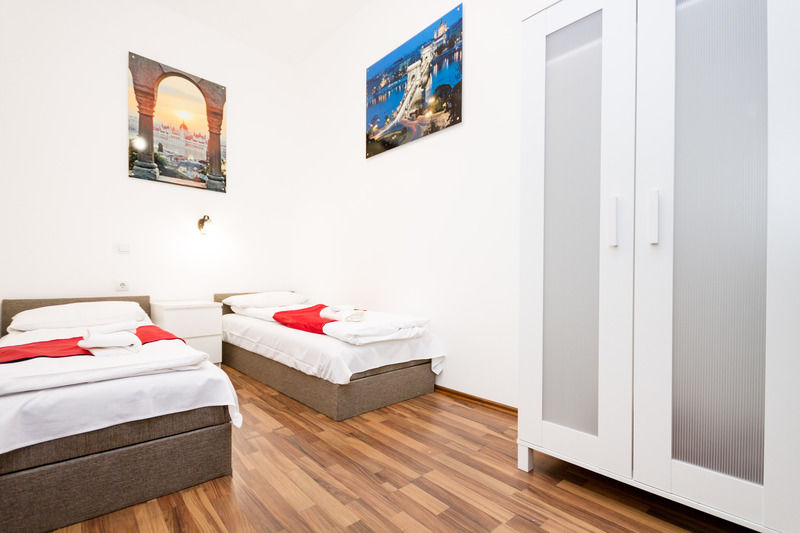 Like Home - Opera Apartments Budapest Kültér fotó