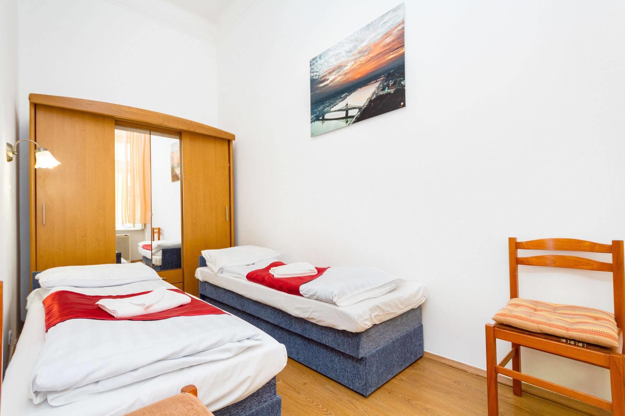 Like Home - Opera Apartments Budapest Kültér fotó