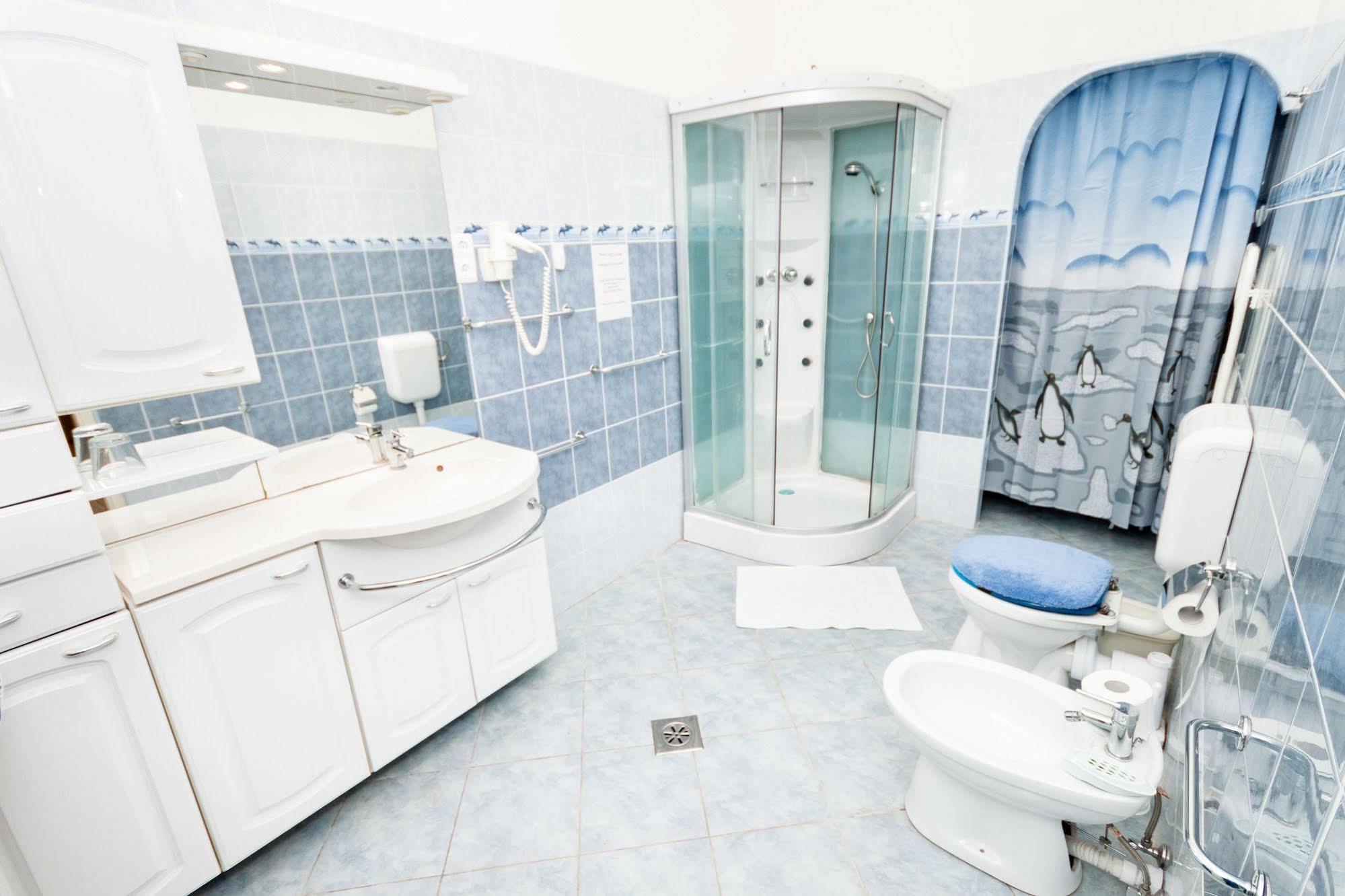 Like Home - Opera Apartments Budapest Kültér fotó
